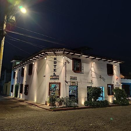 Hotel El Pasaje Antigua Exterior photo